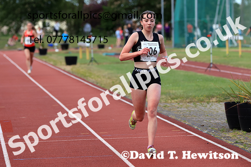The 3000 metres, 2025 NEGP No 2, Monkton Stadium, Wednesday, May 28th. Photo: David T. Hewitson/Sports for All Pics